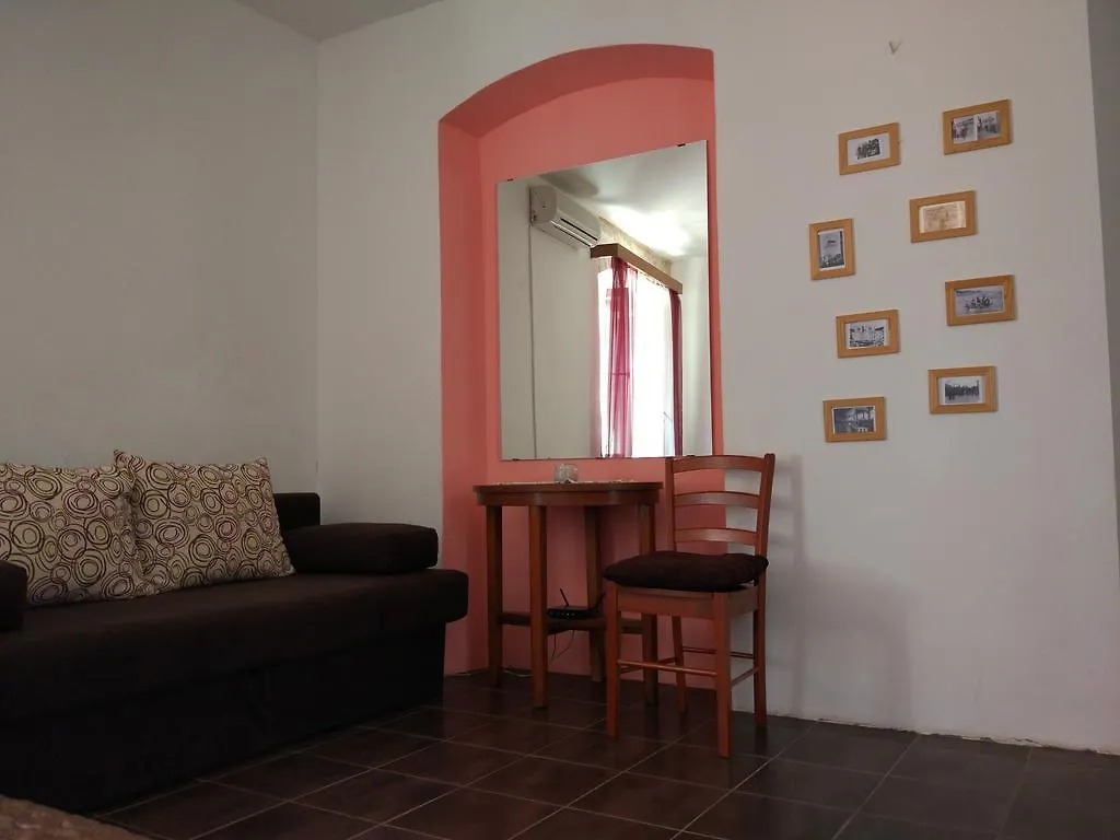 Apartments Madirazza Trogir 0*,